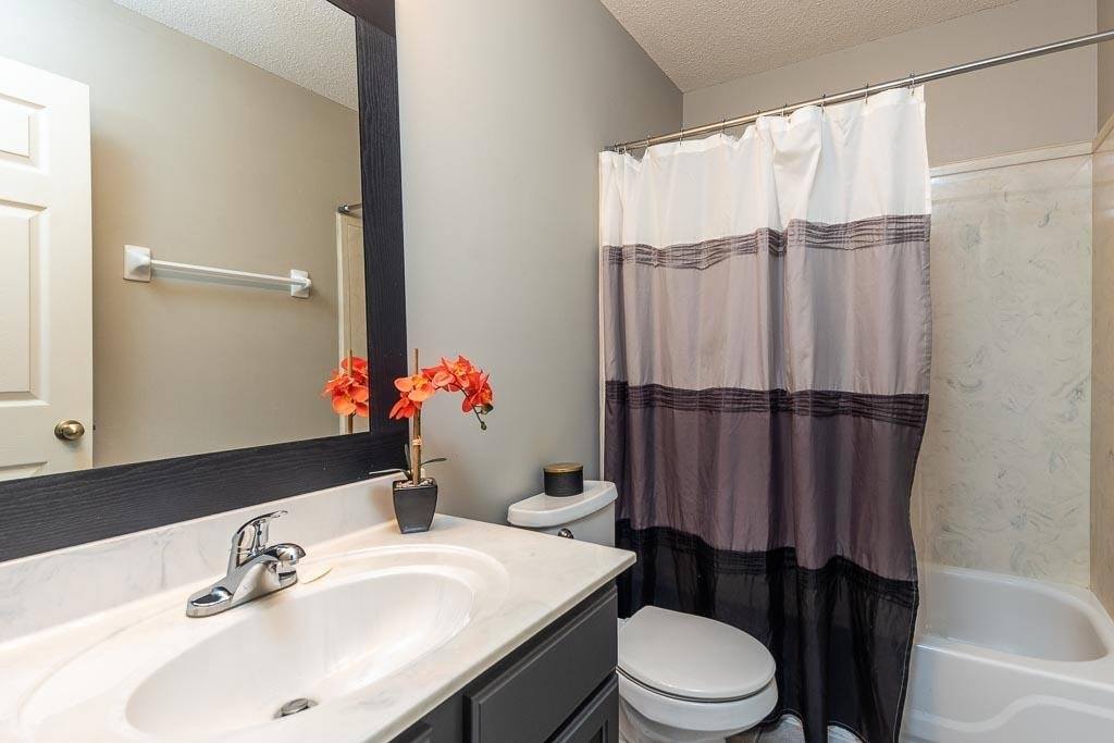 3862 Lighthouse Ln, Lakeland, TN 38002