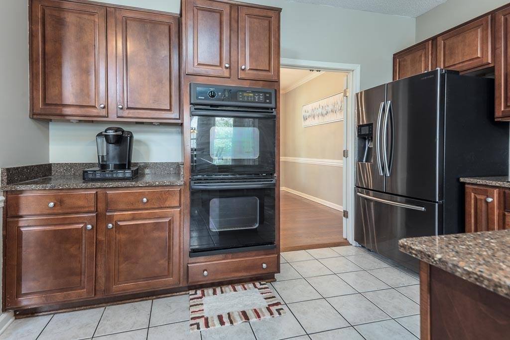 3862 Lighthouse Ln, Lakeland, TN 38002
