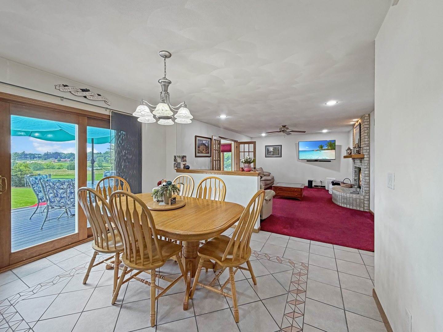 1954 Delmar Drive, Freeport, IL 61032