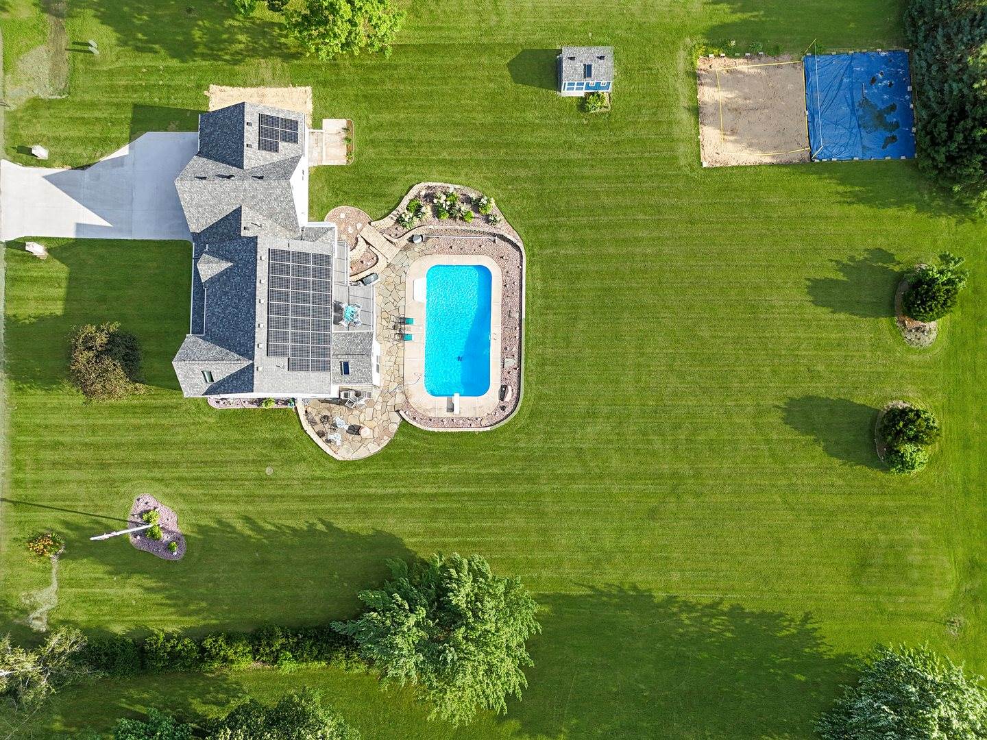 1954 Delmar Drive, Freeport, IL 61032