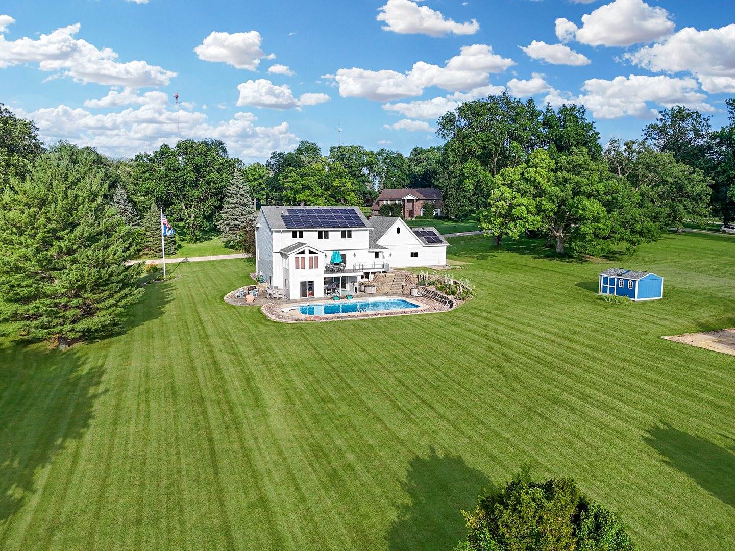 1954 Delmar Drive, Freeport, IL 61032