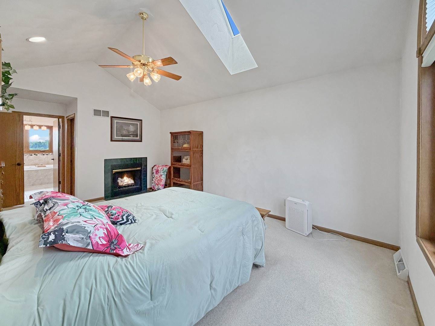 1954 Delmar Drive, Freeport, IL 61032