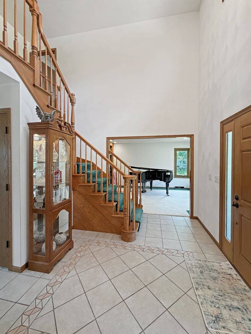 1954 Delmar Drive, Freeport, IL 61032