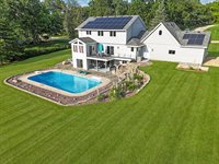 1954 Delmar Drive, Freeport, IL 61032