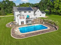 1954 Delmar Drive, Freeport, IL 61032