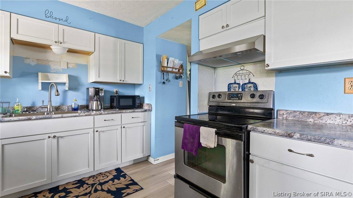201 Luther Circle, Jeffersonville, IN 47130