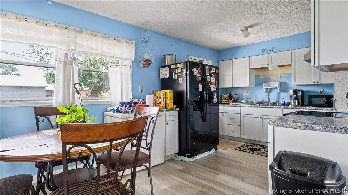 201 Luther Circle, Jeffersonville, IN 47130