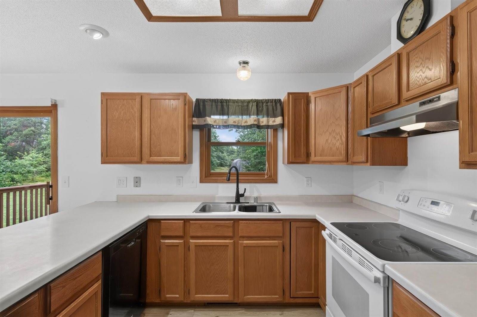 6621 Evergreen Avenue, Wisconsin Rapids, WI 54494