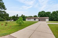 6621 Evergreen Avenue, Wisconsin Rapids, WI 54494