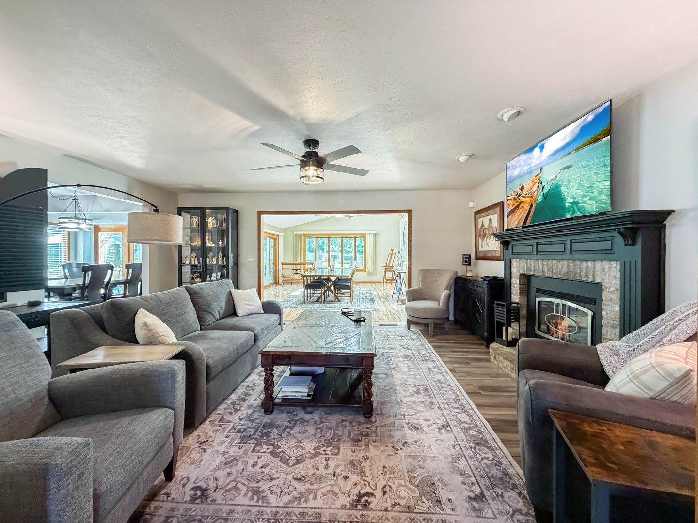 3005 Countryside Lane, Freeport, IL 61032