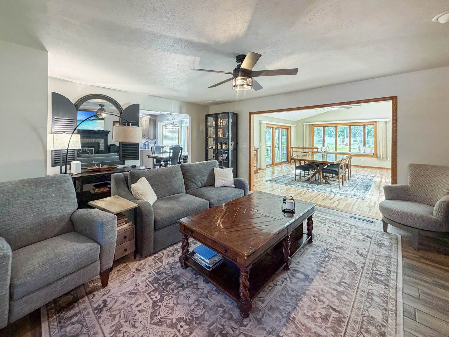 3005 Countryside Lane, Freeport, IL 61032
