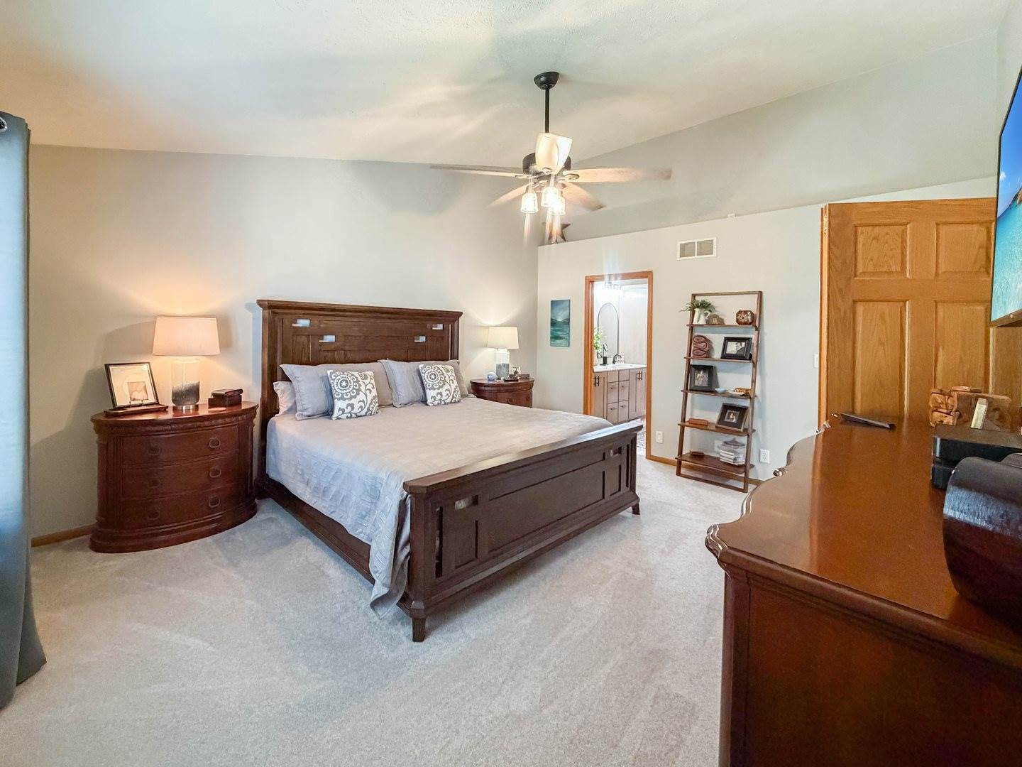 3005 Countryside Lane, Freeport, IL 61032