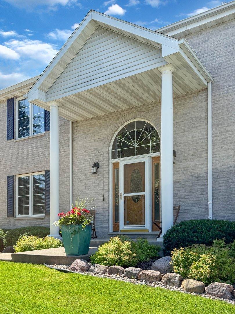 3005 Countryside Lane, Freeport, IL 61032