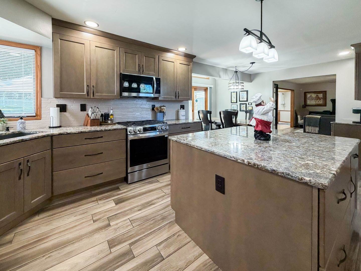 3005 Countryside Lane, Freeport, IL 61032