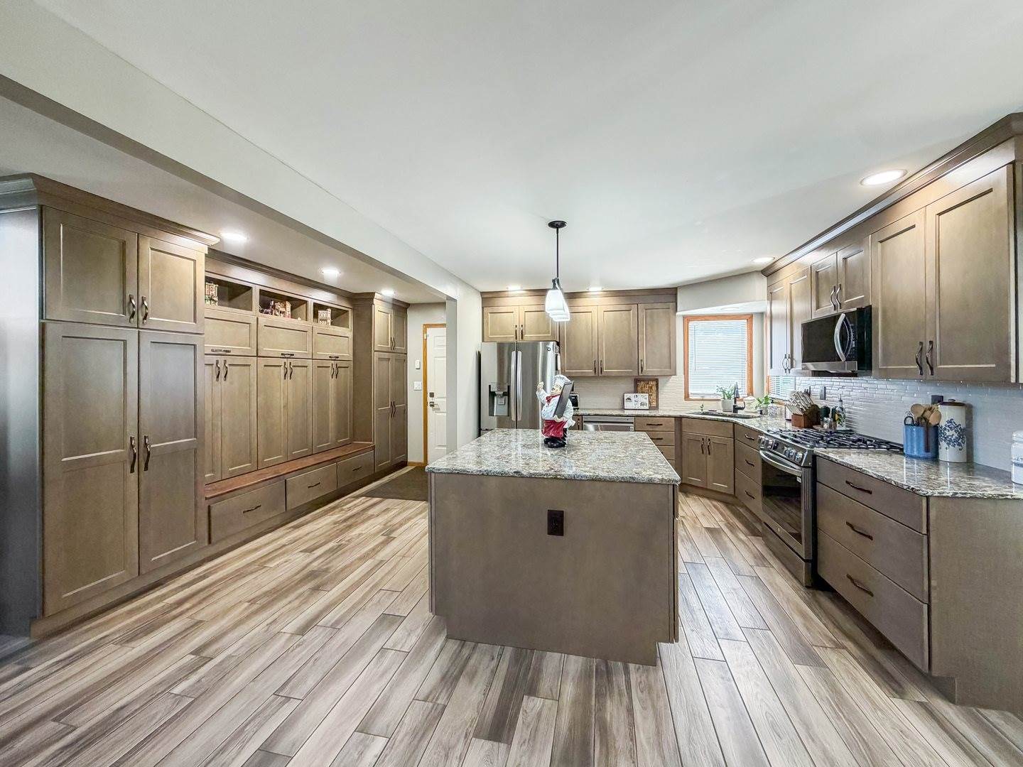 3005 Countryside Lane, Freeport, IL 61032