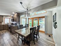 3005 Countryside Lane, Freeport, IL 61032