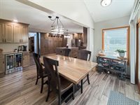 3005 Countryside Lane, Freeport, IL 61032