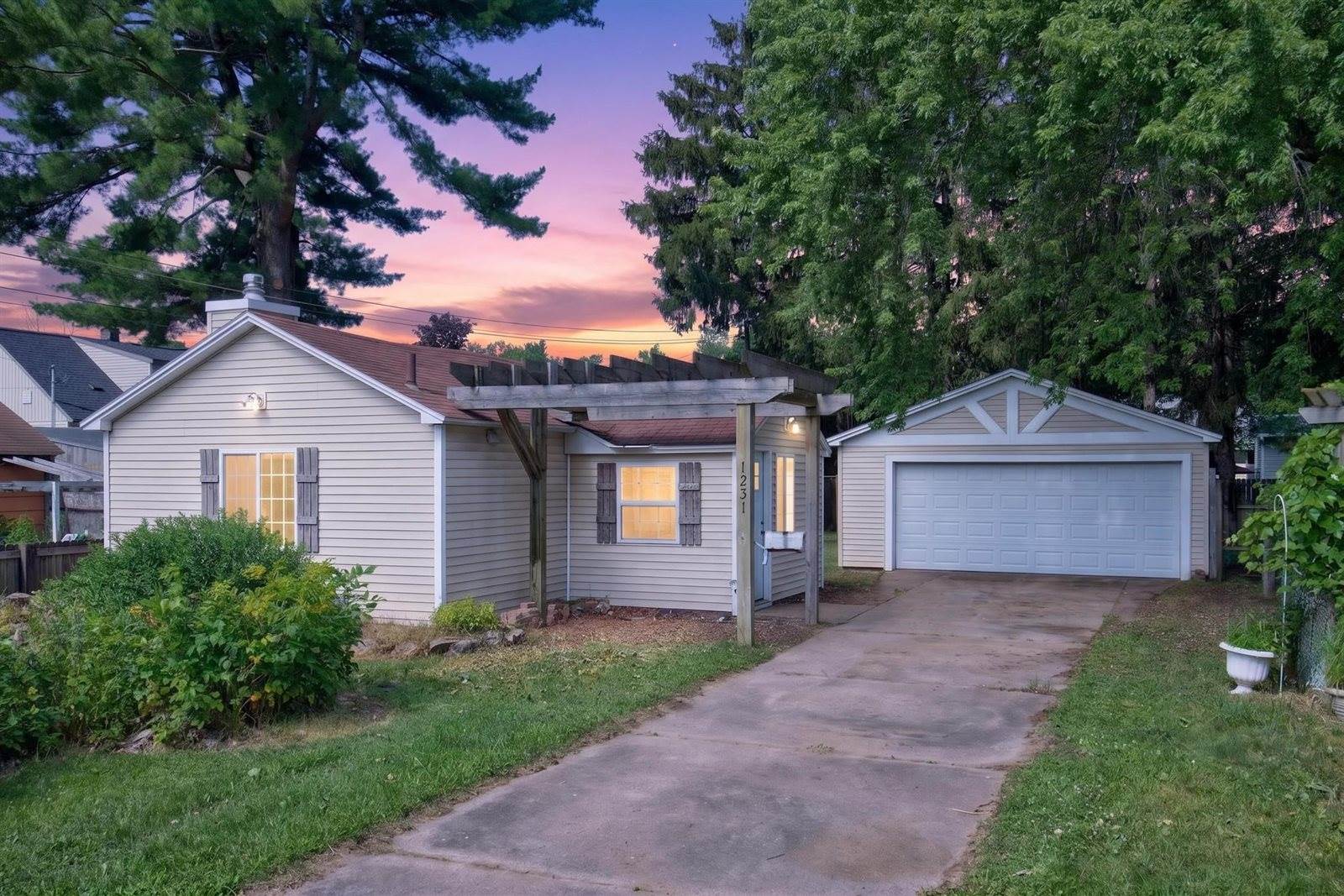 1231 N 15th Street, Wisconsin Rapids, WI 54494