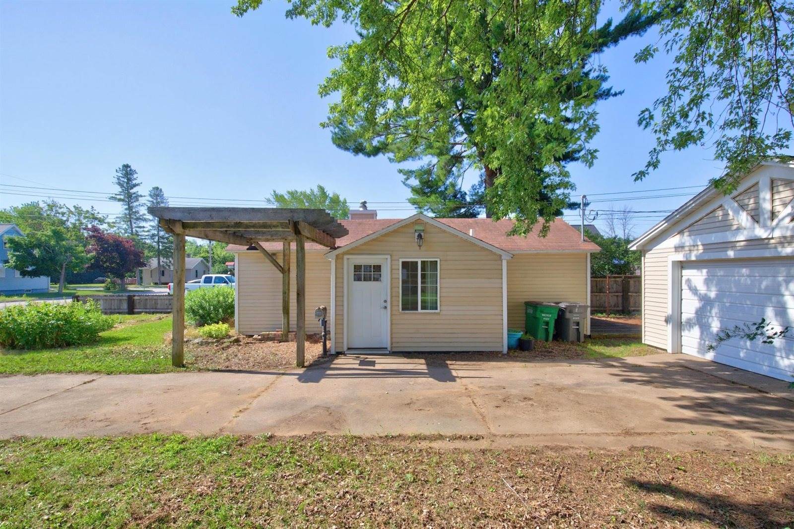 1231 N 15th Street, Wisconsin Rapids, WI 54494