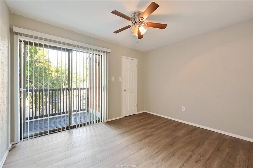1212 Holik Drive, College Station, TX 77840