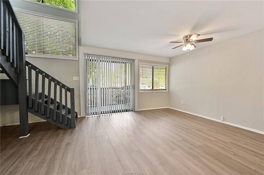 1212 Holik Drive, College Station, TX 77840