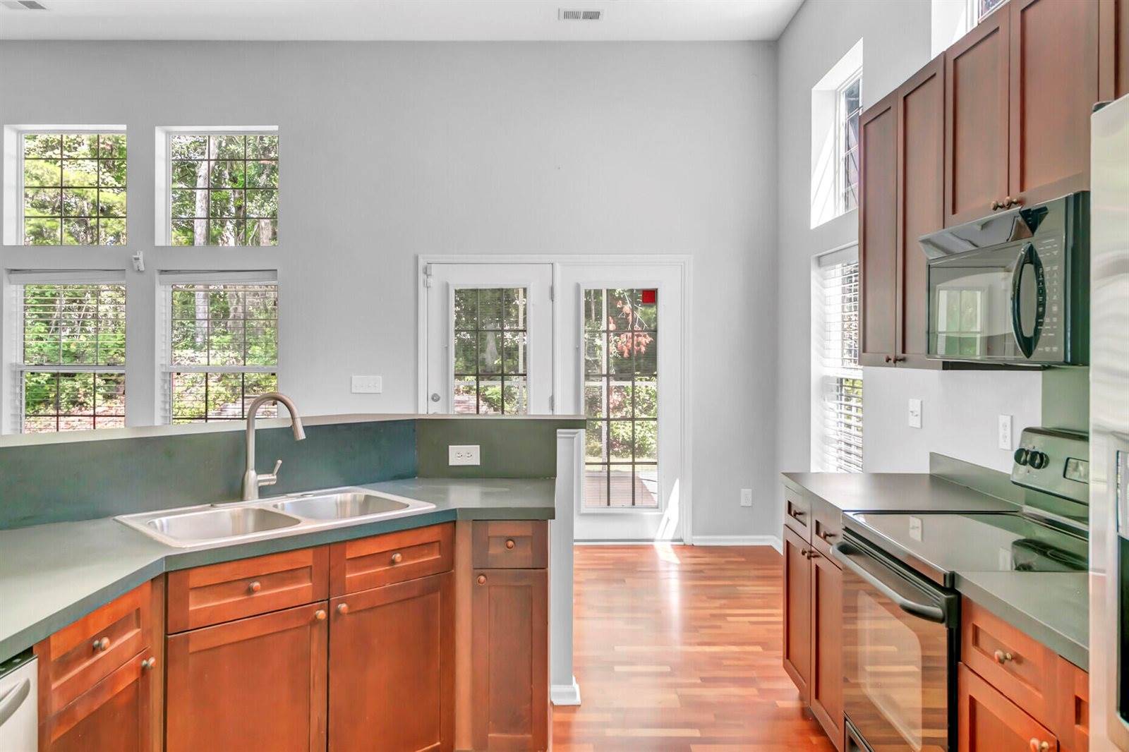 116 Carolinian Drive, Summerville, SC 29485