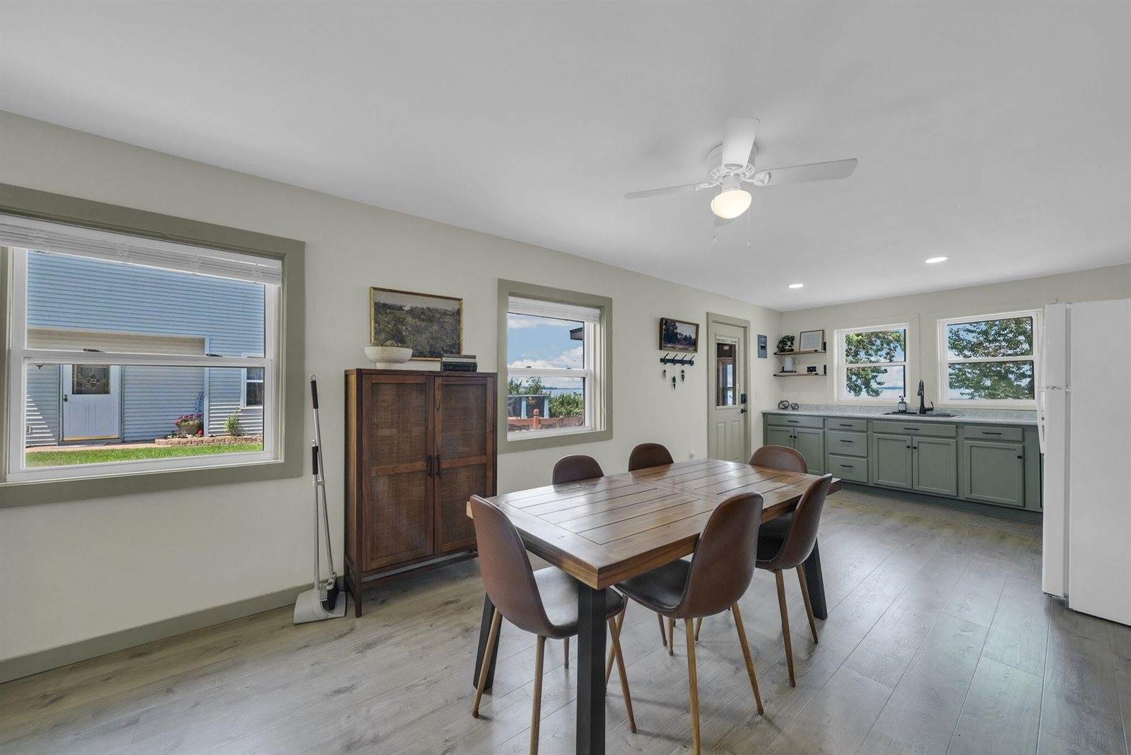 5380 West Houghton Lake Drive, Houghton Lake, MI 48629