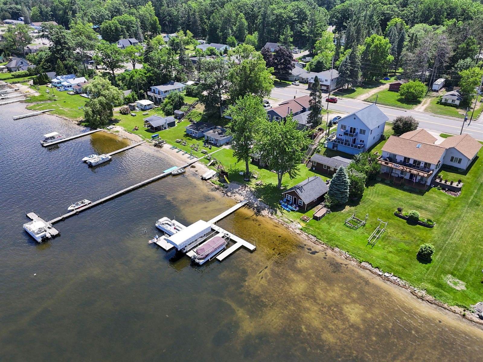 5380 West Houghton Lake Drive, Houghton Lake, MI 48629