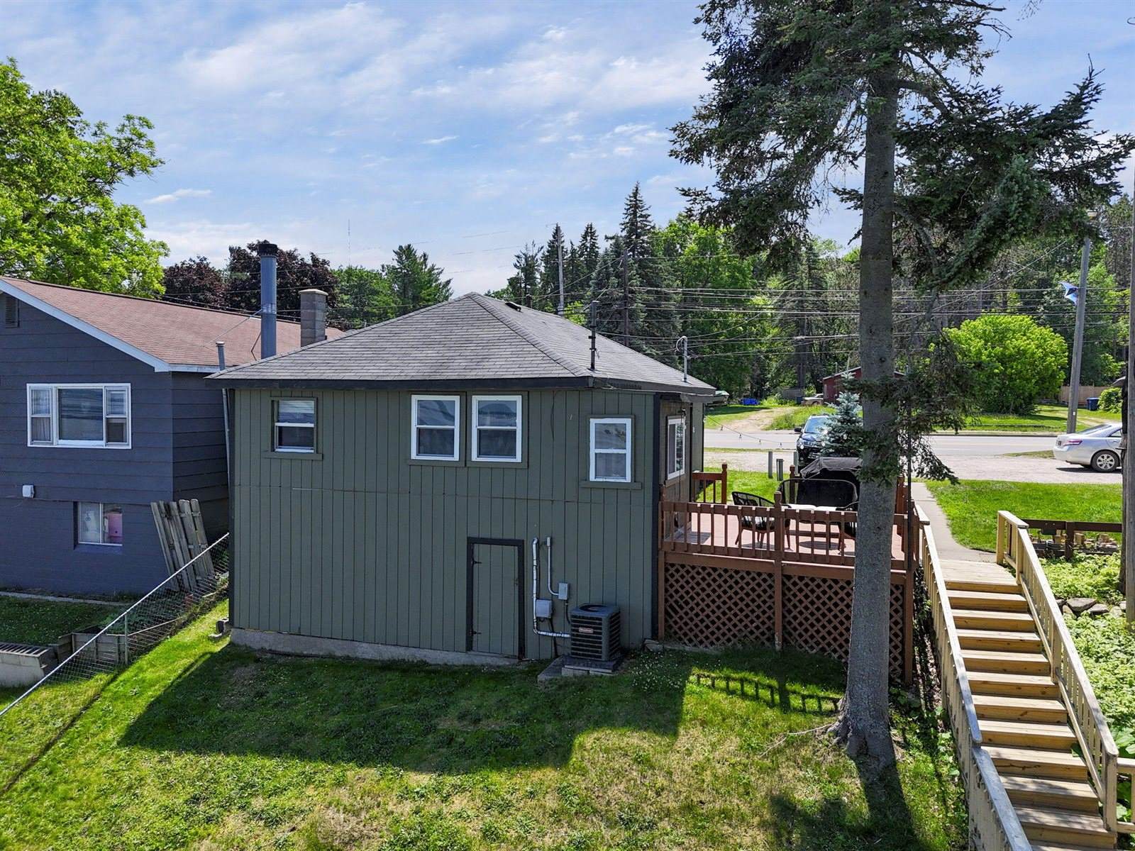 5380 West Houghton Lake Drive, Houghton Lake, MI 48629
