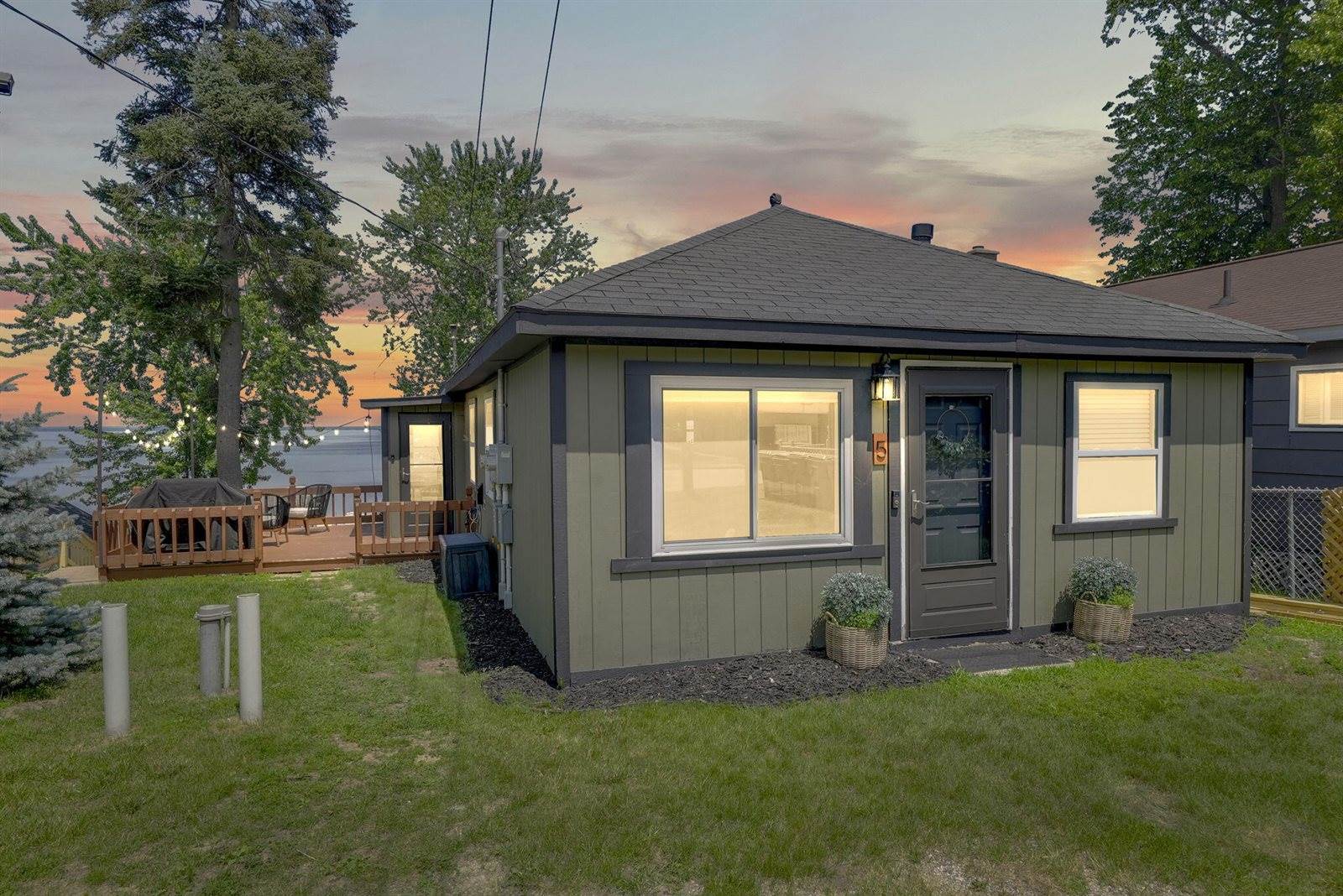 5380 West Houghton Lake Drive, Houghton Lake, MI 48629