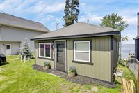5380 West Houghton Lake Drive, Houghton Lake, MI 48629