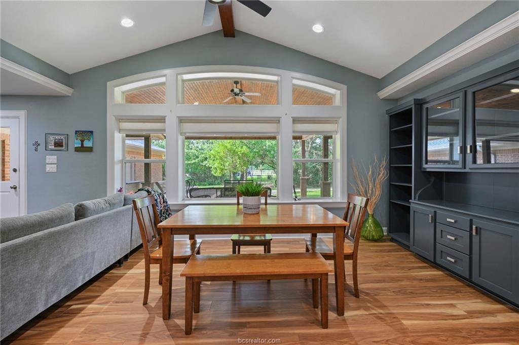8810 Sandstone Drive, College Station, TX 77845