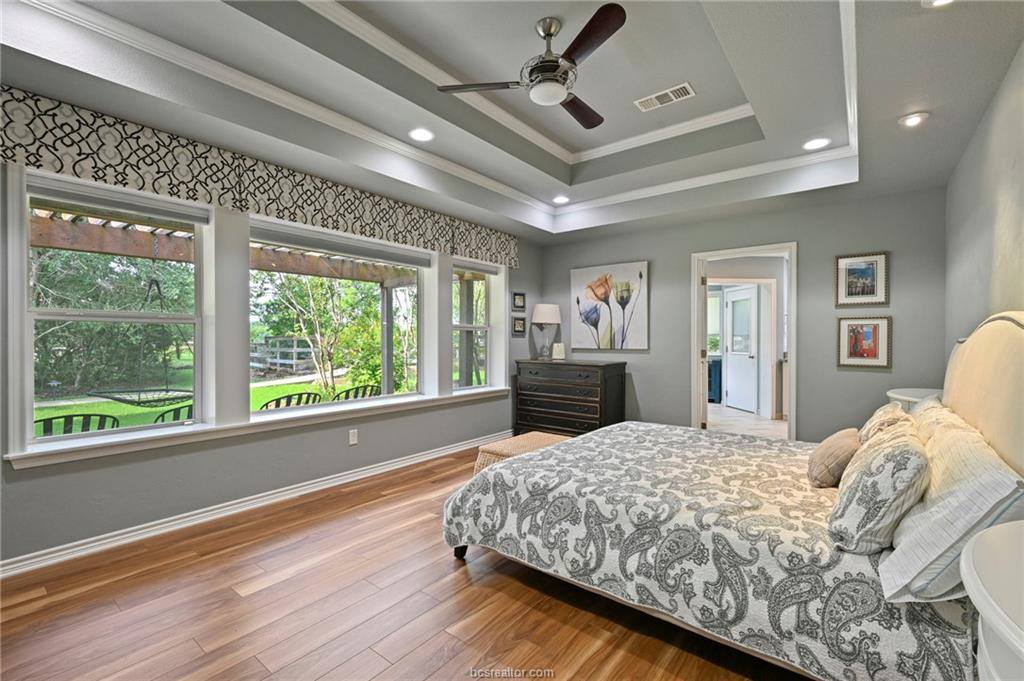 8810 Sandstone Drive, College Station, TX 77845