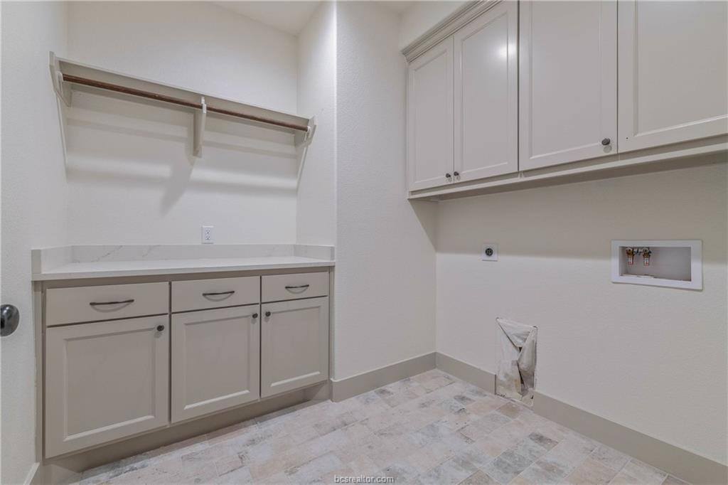4751 Coral River Road, College Station, TX 77845