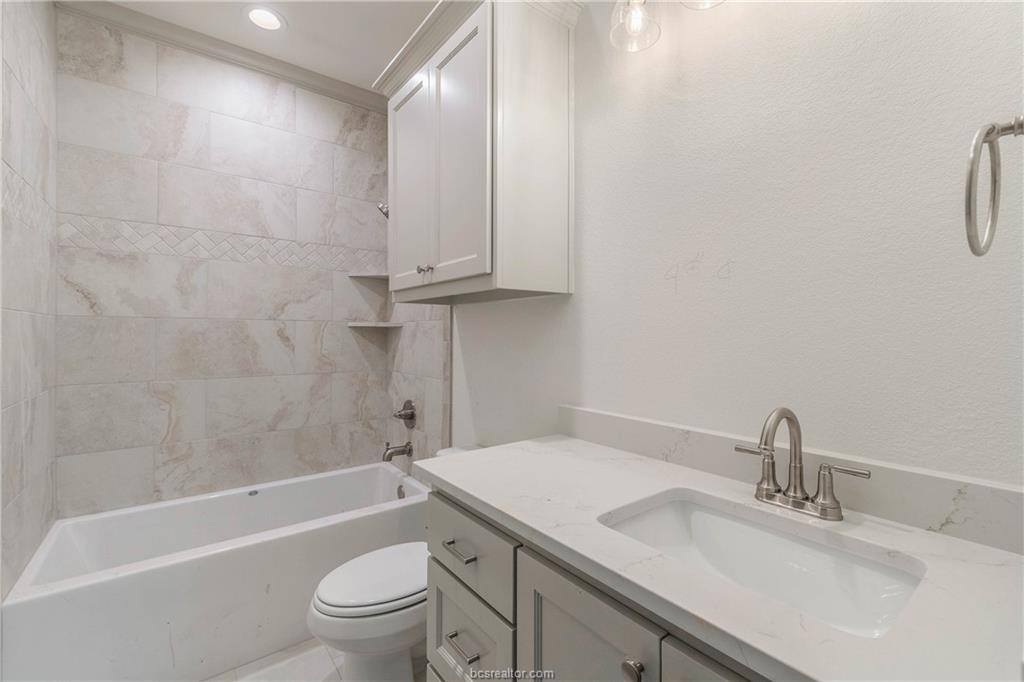 4751 Coral River Road, College Station, TX 77845
