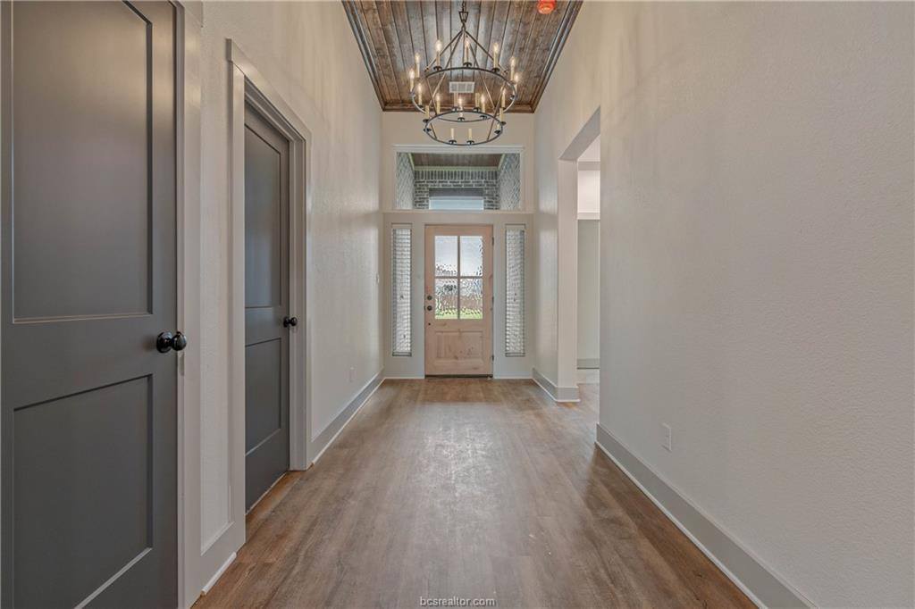 4751 Coral River Road, College Station, TX 77845