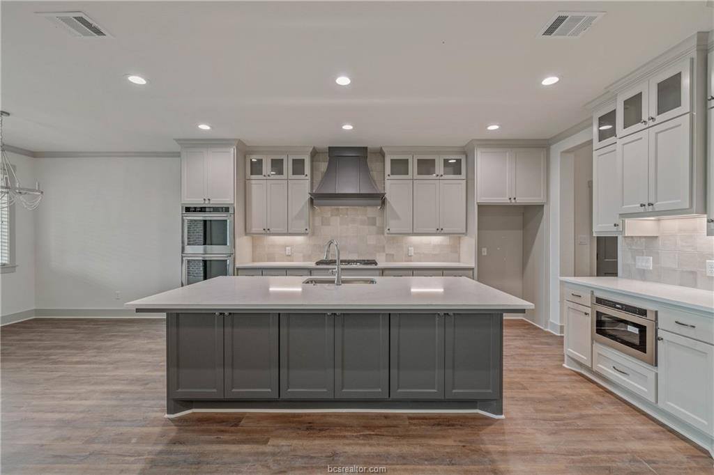4751 Coral River Road, College Station, TX 77845