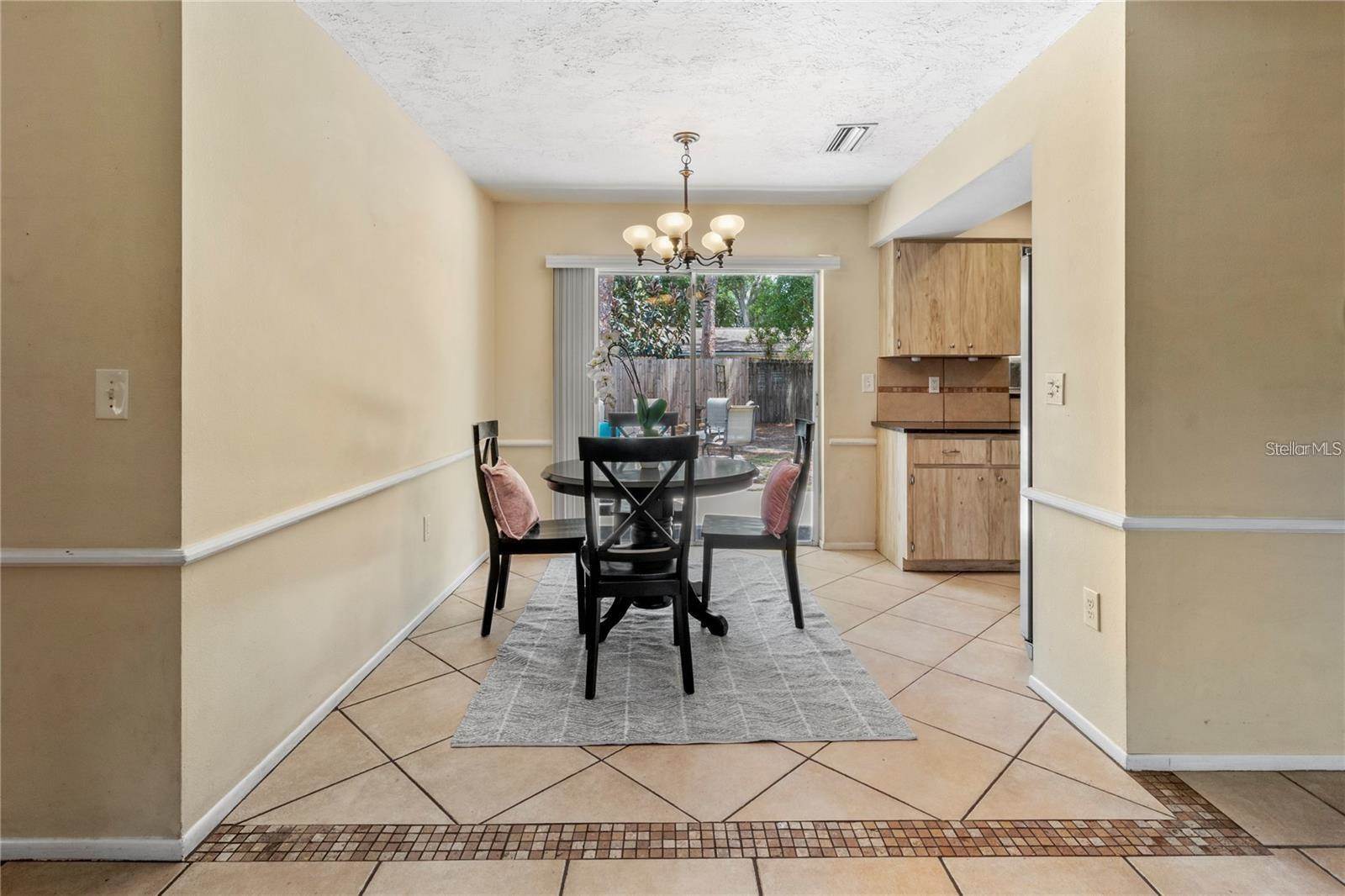 3314 Island Date Circle, Sarasota, FL 34232