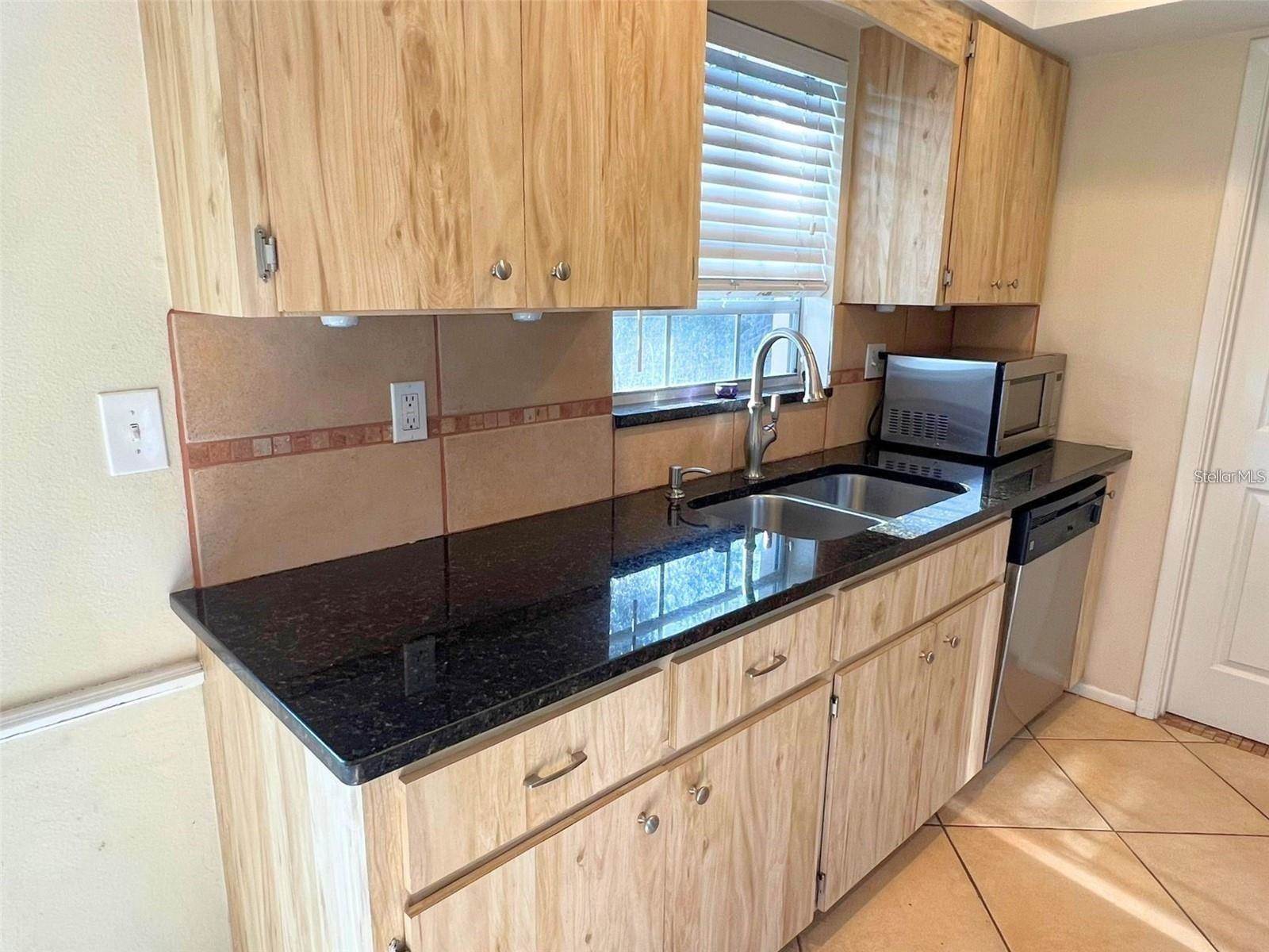 3314 Island Date Circle, Sarasota, FL 34232