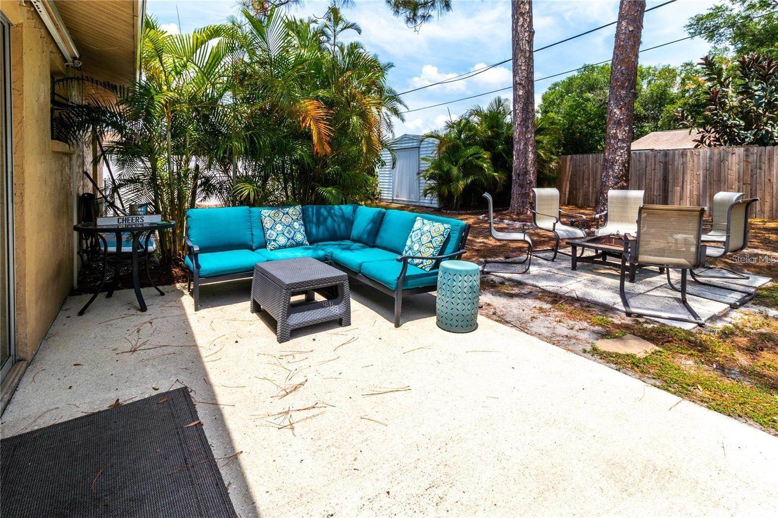 3314 Island Date Circle, Sarasota, FL 34232