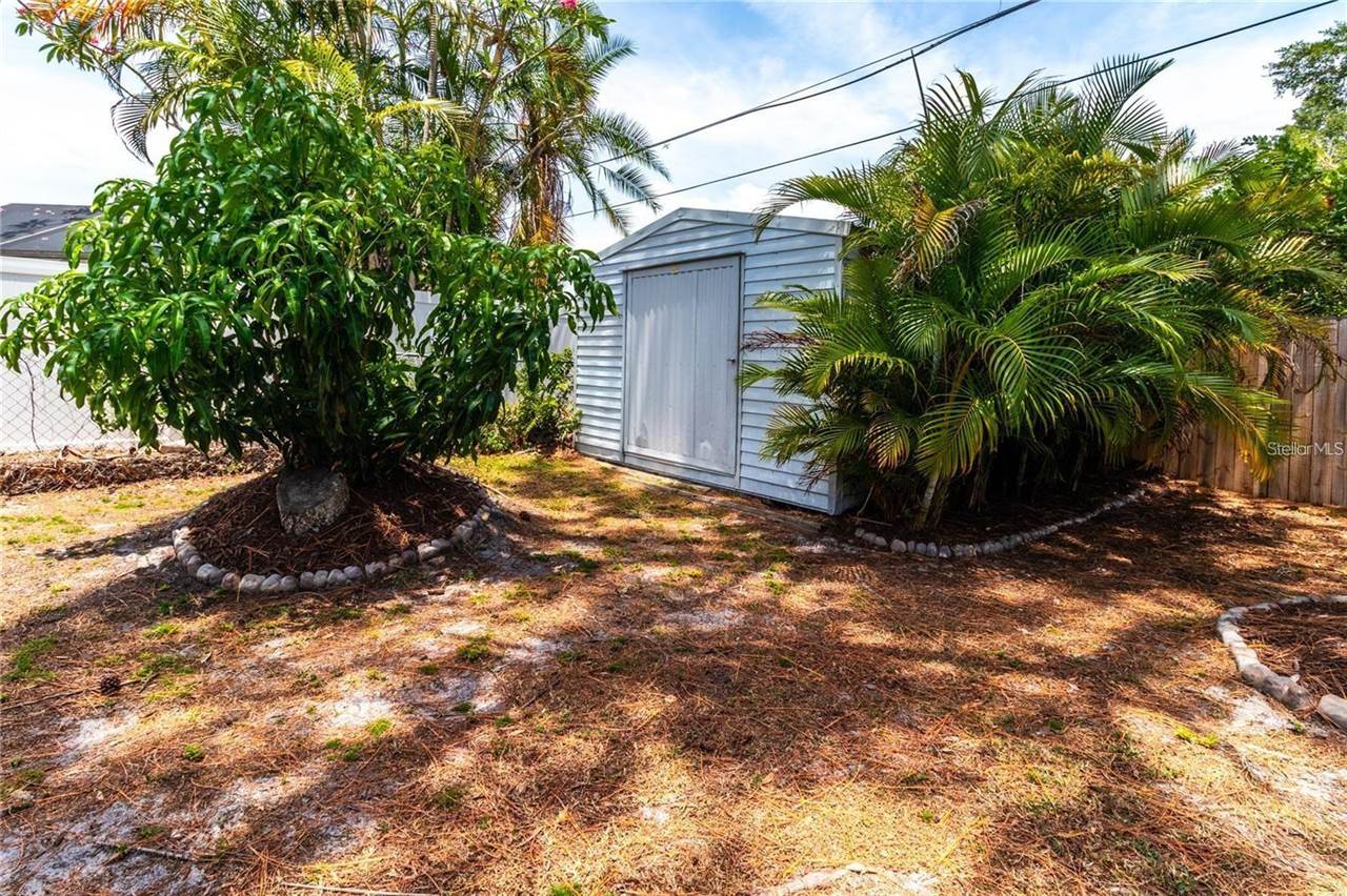 3314 Island Date Circle, Sarasota, FL 34232
