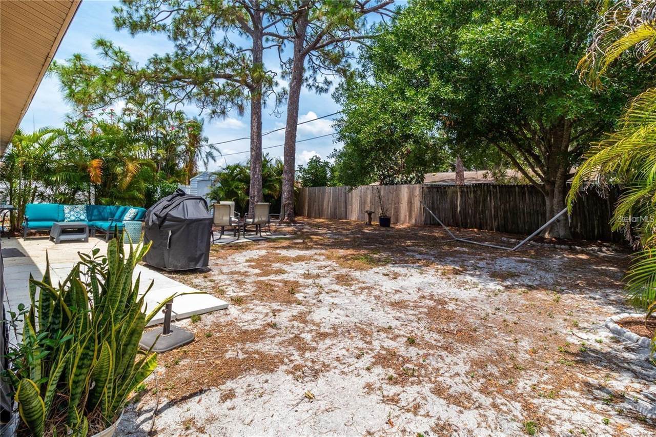 3314 Island Date Circle, Sarasota, FL 34232