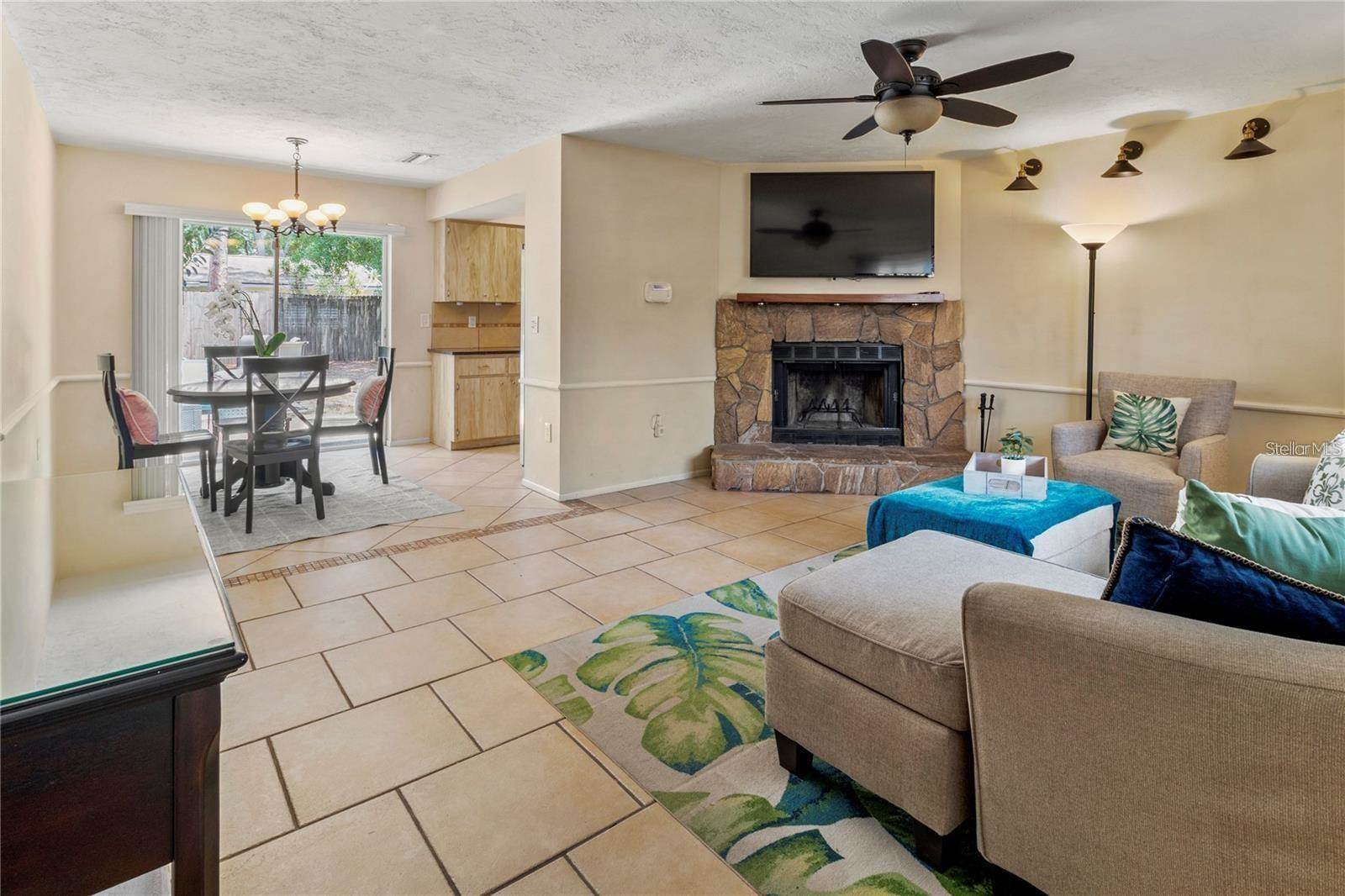 3314 Island Date Circle, Sarasota, FL 34232