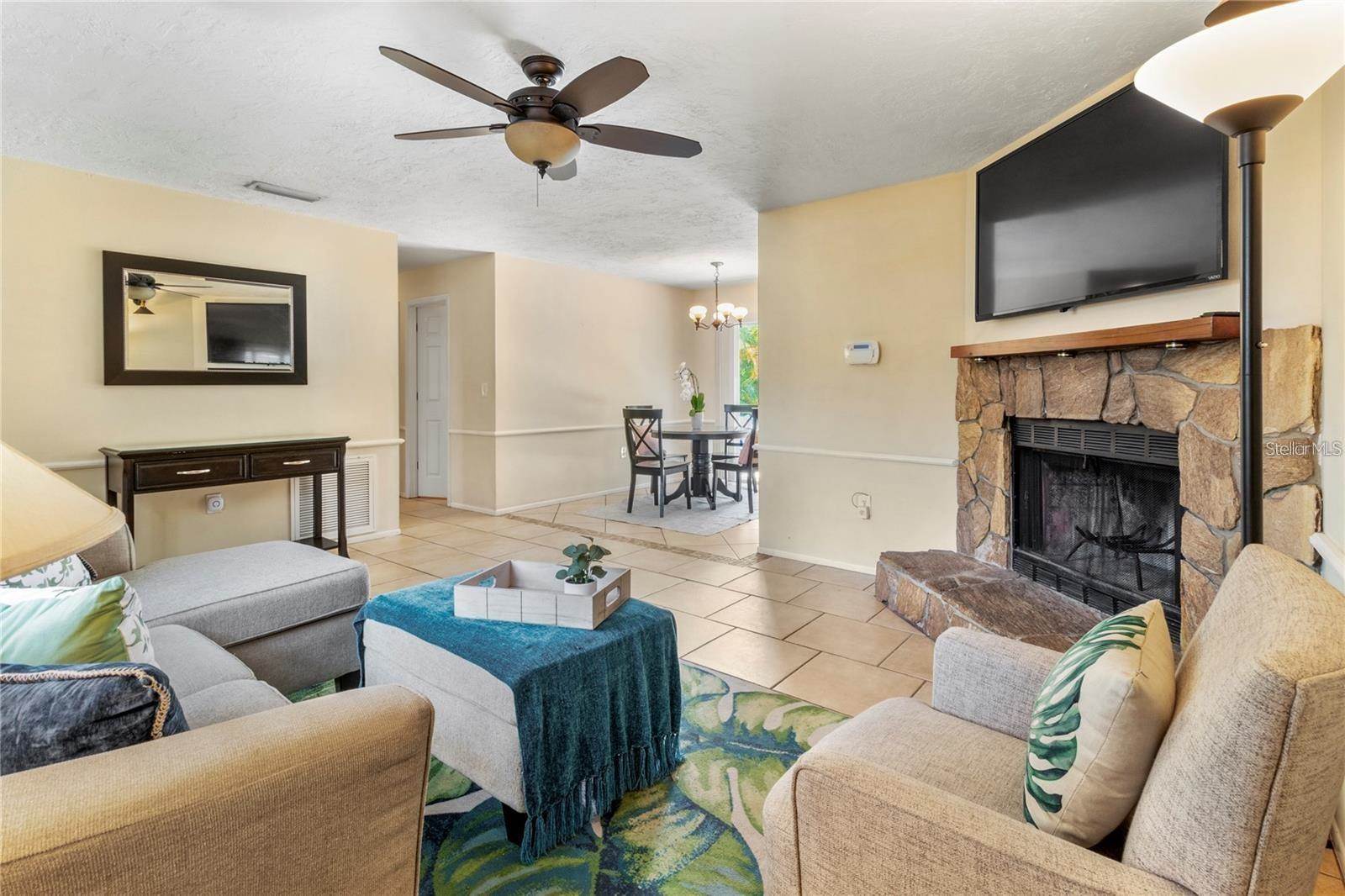3314 Island Date Circle, Sarasota, FL 34232