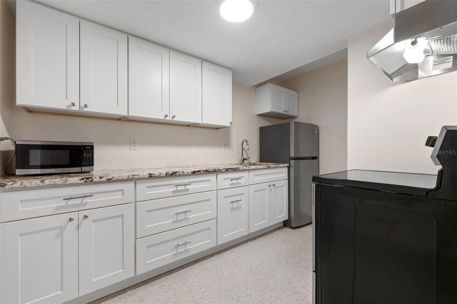 308 Ohio Place, Sarasota, FL 34236