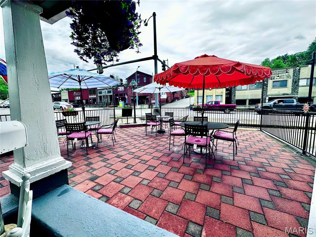 103 N Benton Street, Waynesville, MO 65583
