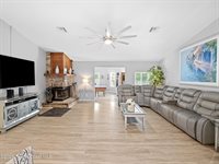 2582 Empire Avenue East, Melbourne, FL 32934