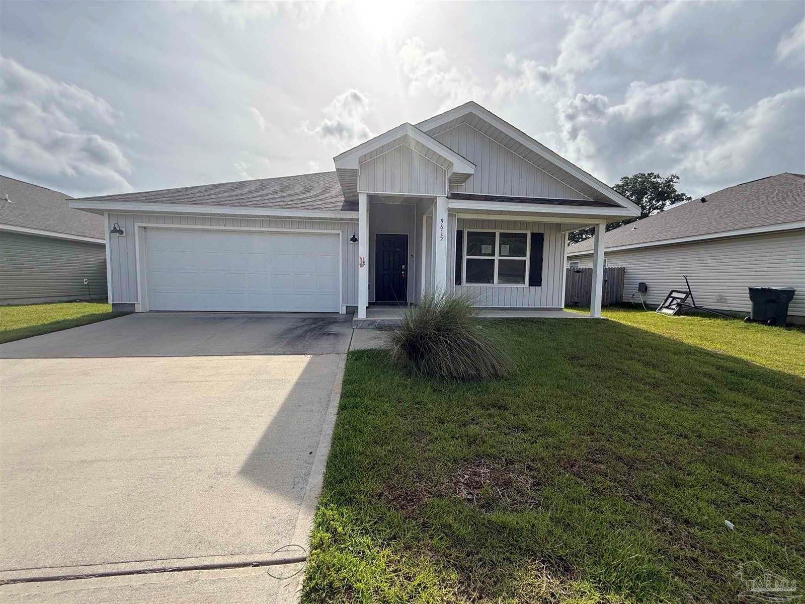 9615 Angel Oak Dr, Pensacola, FL 32526