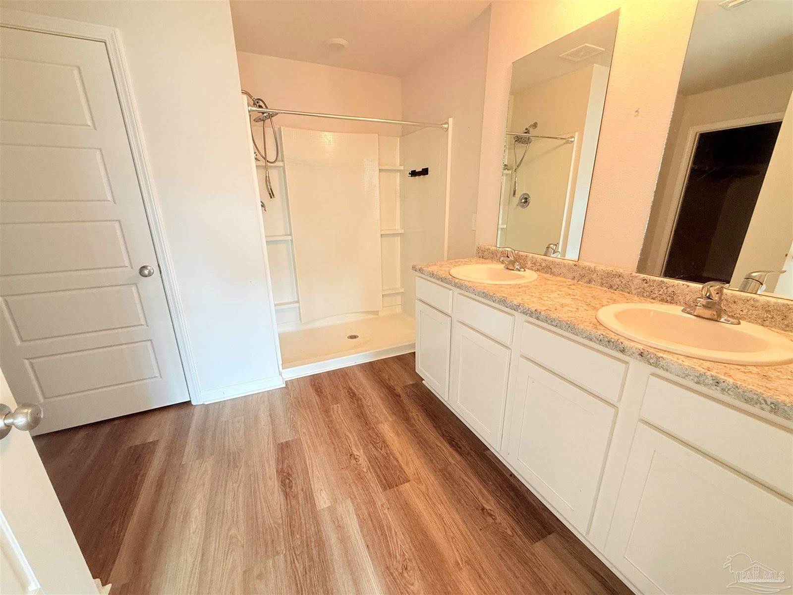 9615 Angel Oak Dr, Pensacola, FL 32526