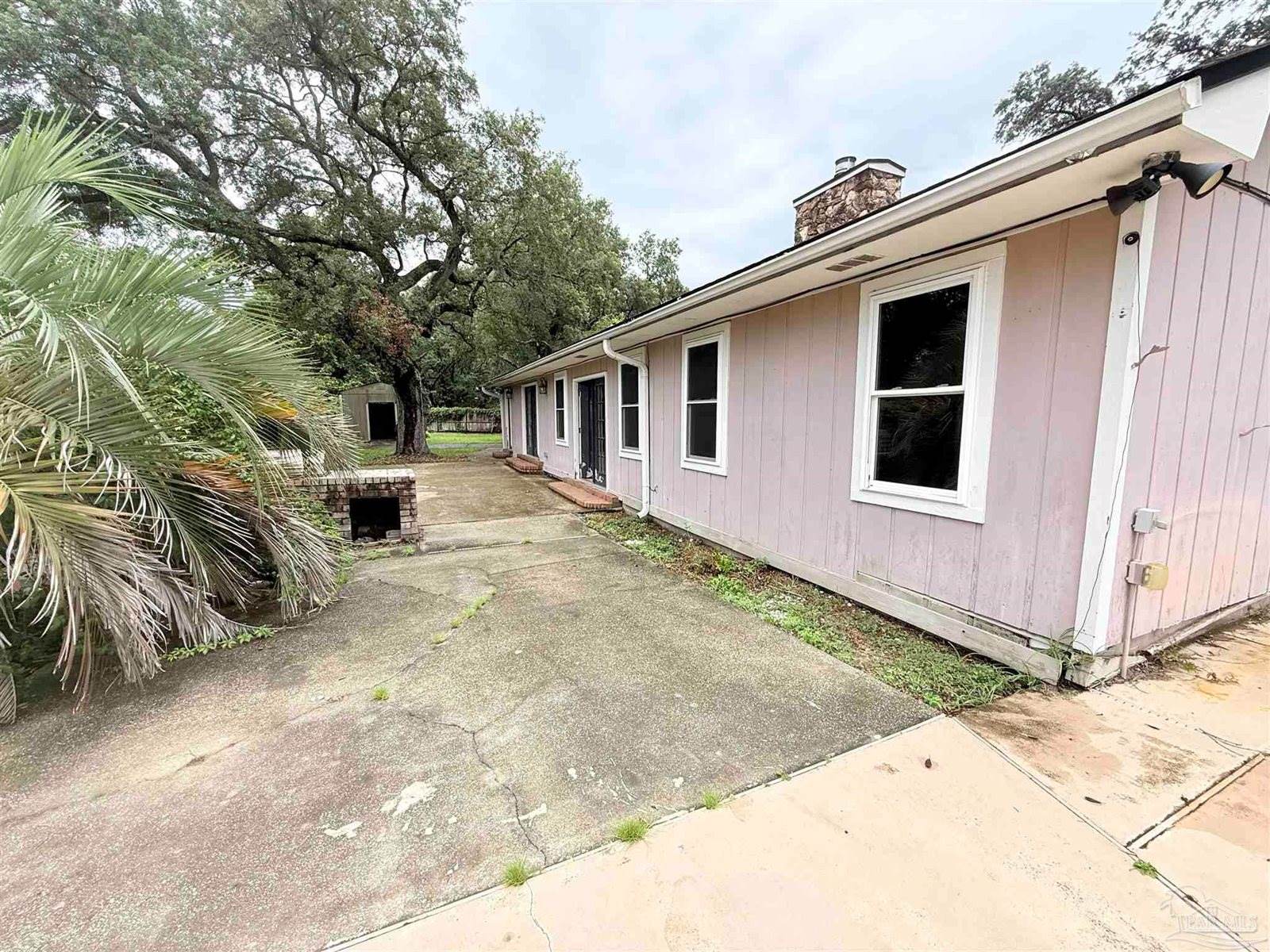 365 Arabian Dr, Pensacola, FL 32506